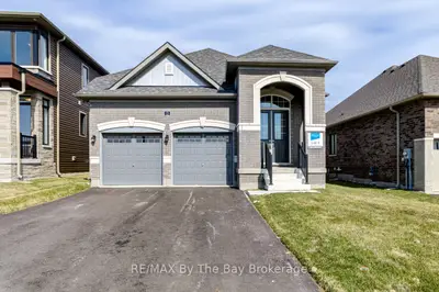 15 Sun Valley Avenue, Wasaga Beach, On L9z 0n6