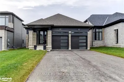 3 Rosanne Circle, Wasaga Beach, On L9z 0n4