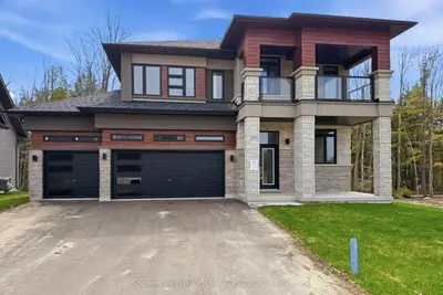 3109 Searidge Street, Severn, On L3v 0y4