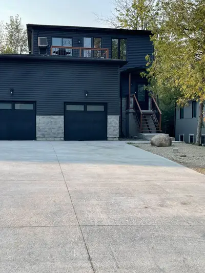 52 Marilyn Avenue S, Wasaga Beach, On L9z 2y1