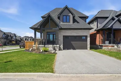 100 Mclean Avenue, Collingwood, On L9y 4b6