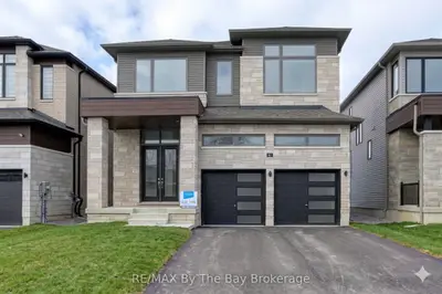 61 Rosanne Circle, Wasaga Beach, On L9z 0n1
