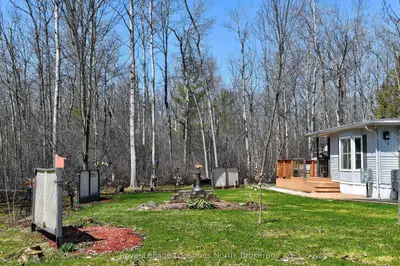 18 Prince Charles Avenue, Springwater, On L0l 1p0