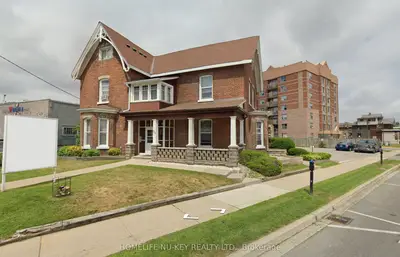 99 Bayfield Street, Barrie, On L4m 3a9