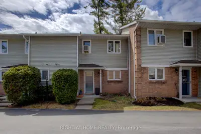 39 28th Street S 17, Wasaga Beach, On L9z 2e4