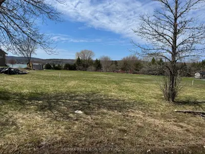 136 Fox Street, Penetanguishene, On L9m 1e7