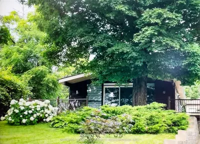 2238 Lakeshore Road E, Oro-medonte, On L0l 1t0
