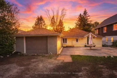 1074 River Road E, Wasaga Beach, On L9z 2r1