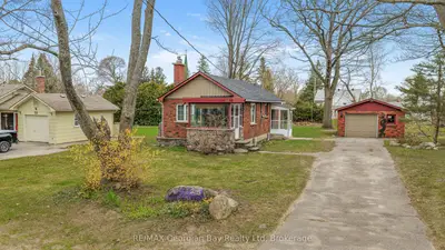 215 Palmer Street, Tay, On L0k 2c0
