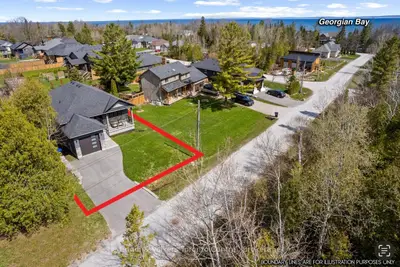 14 Thomas Street, Wasaga Beach, On L9z 2y9