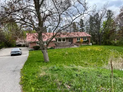 595 Big Bay Point Road E, Barrie, On L4n 3z9