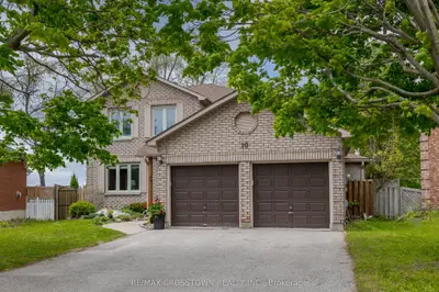 10 Nugent Court, Barrie, On L4n 7a9