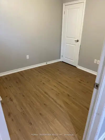 89 Ottaway Avenue Bsmt, Barrie, On L4m 2x1
