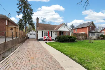 79 Penetang Street, Barrie, On L4m 1v7
