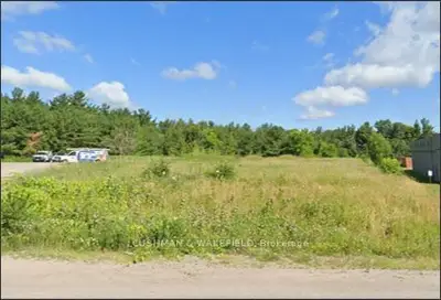 44 Hooper Road, Barrie, On L4n 8z9