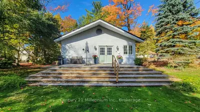19 Hastings Avenue, Tiny, On L0l 1p0