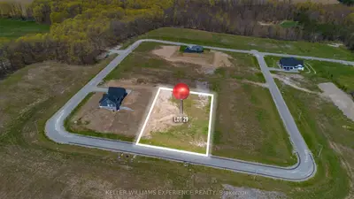 69 Waverley Heights, Tay, On L0l 1p0