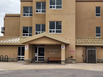 101 Thompsons Road F103, Penetanguishene, On L9m 1k1