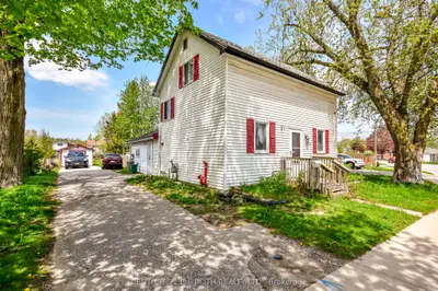 198 Barrie Road, Orillia, On L3v 2r3