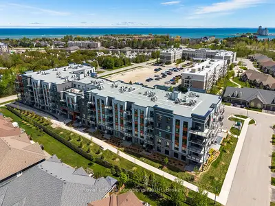 4 Kimberly Lane 408, Collingwood, On L9y 5t6