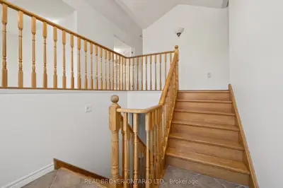 198 Columbia Road, Barrie, On L4n 8c9