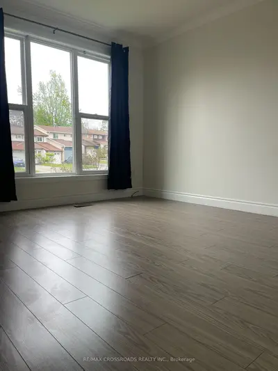 59 Chaucer Crescent, Barrie, On L4n 4t8