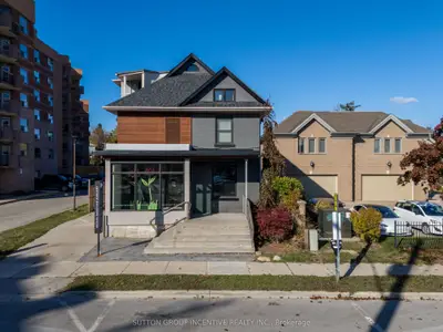 18 Worsley Street 18, Barrie, On L4m 1l4