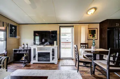 14 KENORA Trail, Wasaga Beach, ON L9Z 1X7