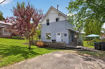 14 Centre Street, Penetanguishene, On L9m 1p1