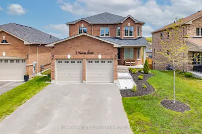 8 Hewson Street, Penetanguishene, On L9m 0v8