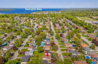 1010 Glen Eagles Crescent, Midland, On L4r 2r1