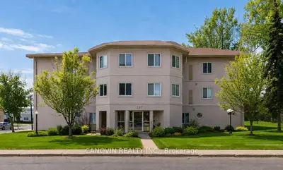 107 Bond Street 202, Orillia, On L3v 1j7