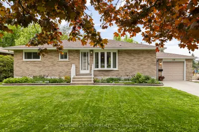 68 Fourth Street, Orillia, On L3v 4b8