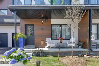 35 Ruby Crescent, Orillia, On L3v 8m3