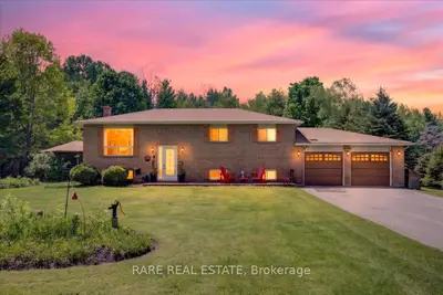 Detached in Clearview