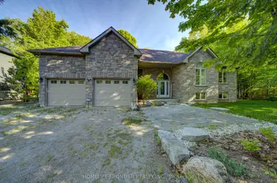42 Forest Circle, Tiny, On L9m 0h4