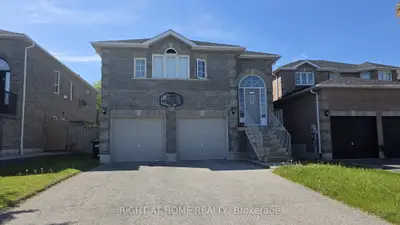 Upper Level in Barrie