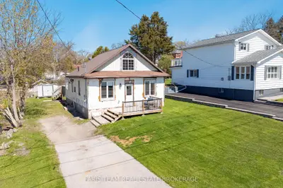5 Scott Street, Penetanguishene, On L9m 1n1