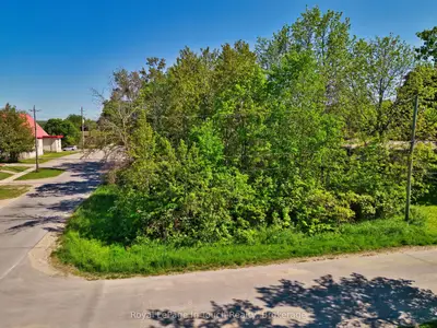 401 Mcnicoll Street, Tay, On L0k 1r0