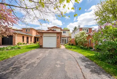 Detached in Barrie