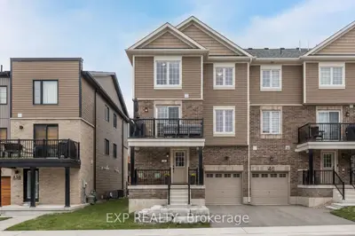Att/Row/Townhouse in Barrie