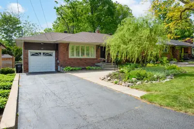 Detached in Barrie
