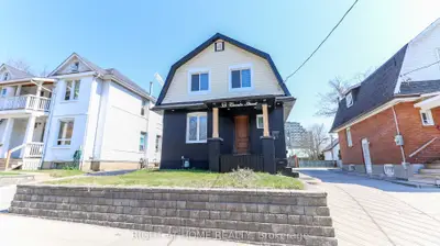 35 Toronto Street, Barrie, On L4n 1t8