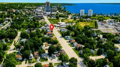 178 Dunlop Street W, Barrie, On L4n 1b3