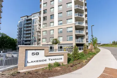 Condo Apartment in Barrie