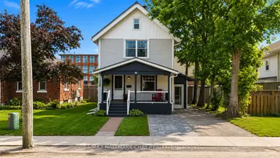 Detached in Orillia