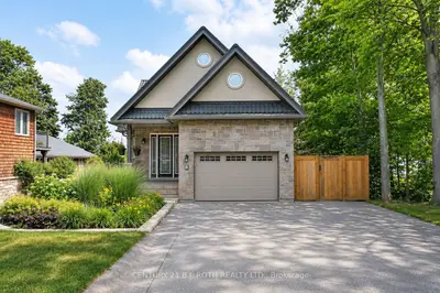 Detached in Oro-Medonte