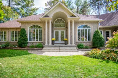 Detached in Oro-Medonte