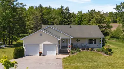Detached in Oro-Medonte
