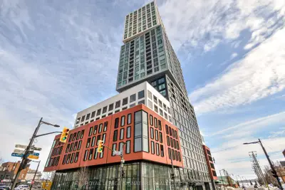 Condo Apartment in Barrie